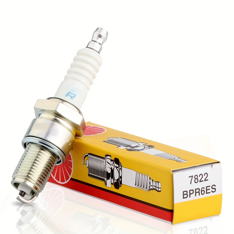 Candele NGK BPR6ES 7822 in leg - Motorcycle Spark Plug recensione e prezzo